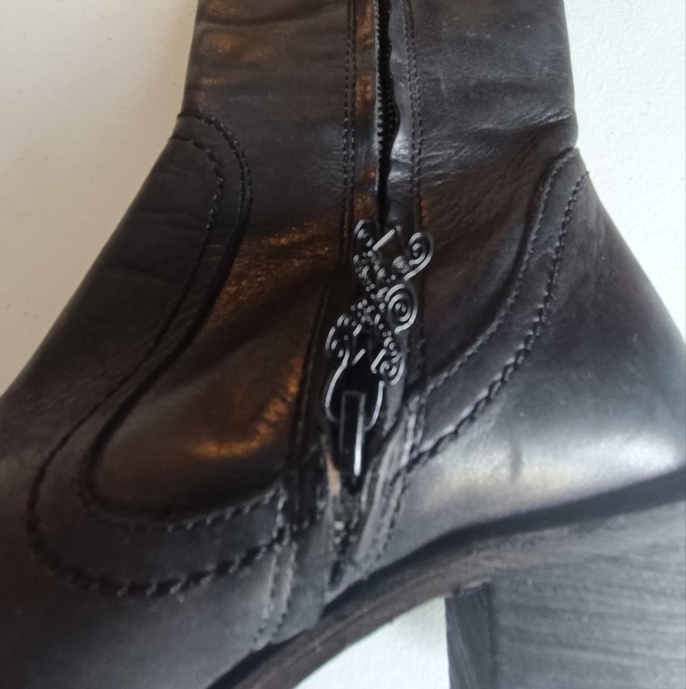 Modern Vintage Black Over the Knee Boots - Picture 11 of 15